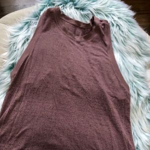 LULULEMON MUSCLE TANK SIZE 8